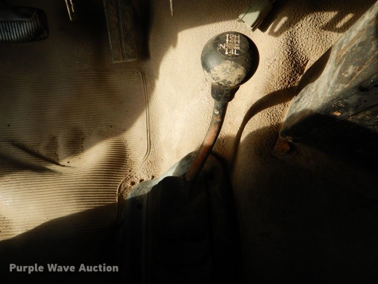 image for item DH6153 1995 Ford F350 dump bed pickup truck