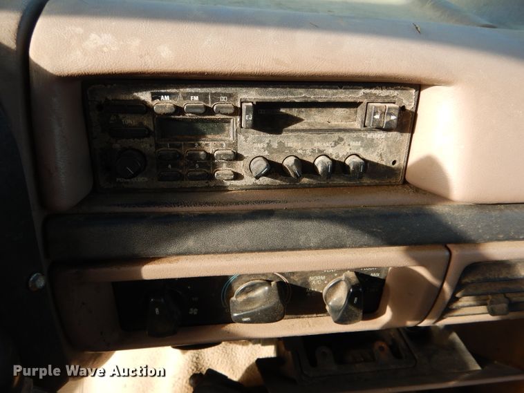 image for item DH6153 1995 Ford F350 dump bed pickup truck