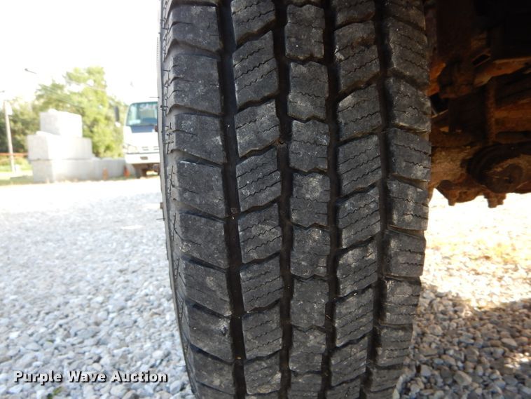 image for item DH6153 1995 Ford F350 dump bed pickup truck