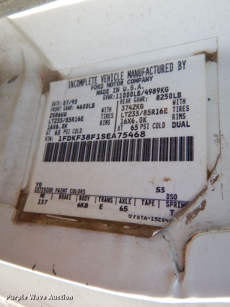 image for item DH6153 1995 Ford F350 dump bed pickup truck