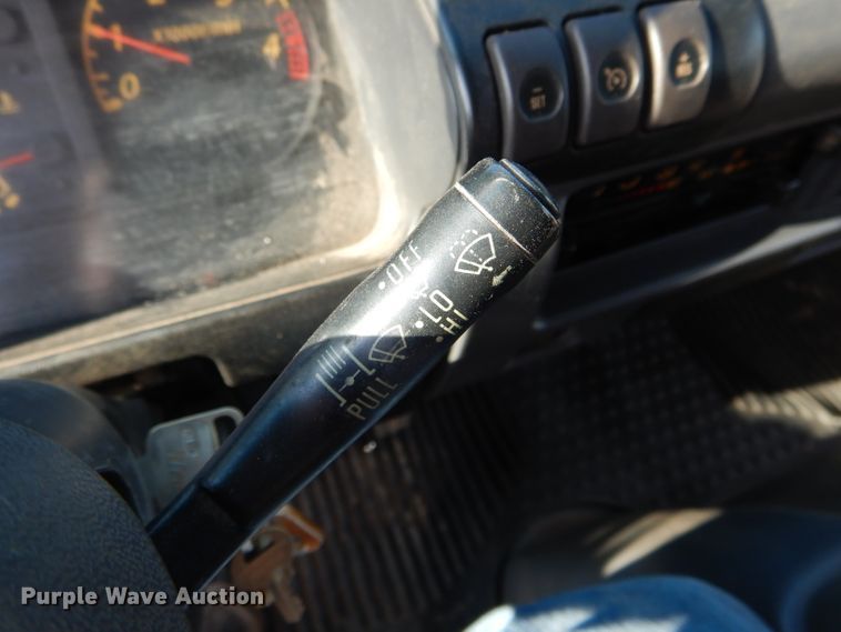 image for item DH6154 2007 Isuzu NQR box truck