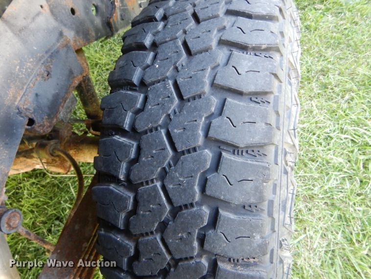 image for item DH6166 1997 Dodge Dakota Sport Club Cab pickup truck