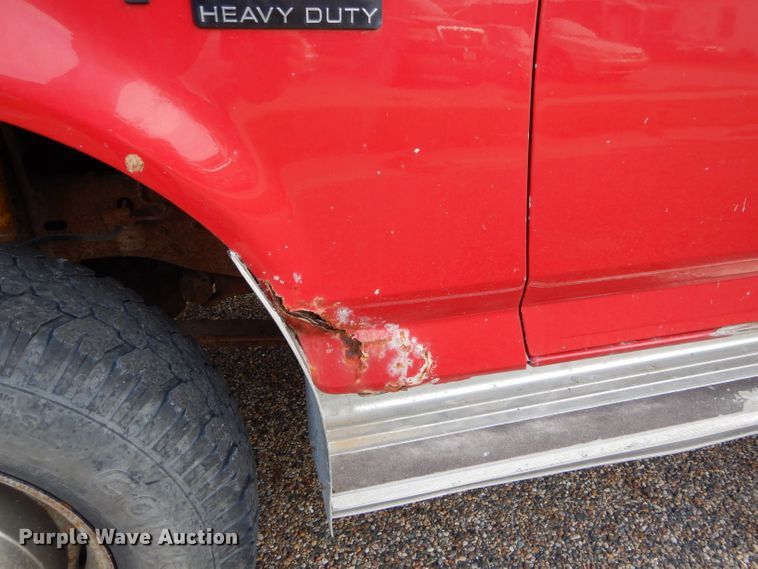 image for item DH6169 1997 Ford F250 HD pickup truck