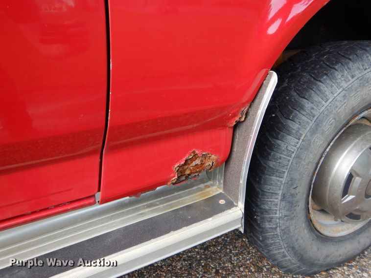 image for item DH6169 1997 Ford F250 HD pickup truck