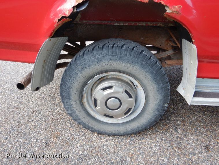 image for item DH6169 1997 Ford F250 HD pickup truck