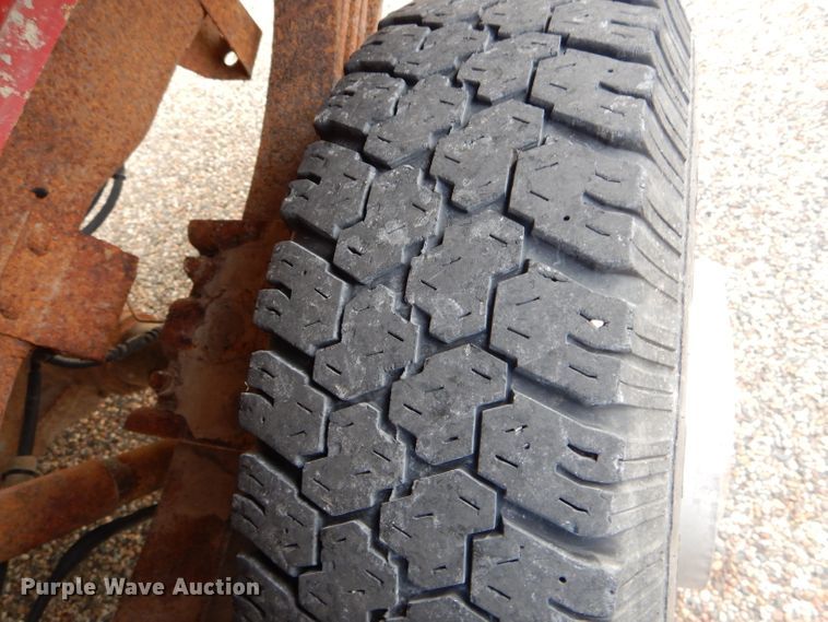 image for item DH6169 1997 Ford F250 HD pickup truck