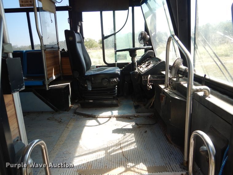 image for item DH6178 1992 Gillig City Transit shuttle bus