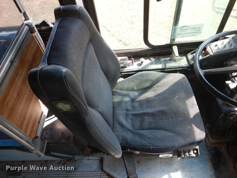 image for item DH6178 1992 Gillig City Transit shuttle bus