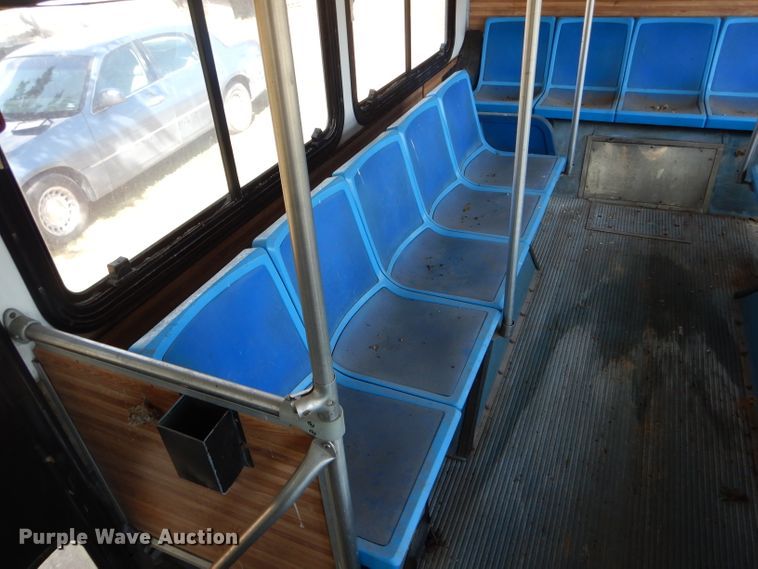 image for item DH6178 1992 Gillig City Transit shuttle bus