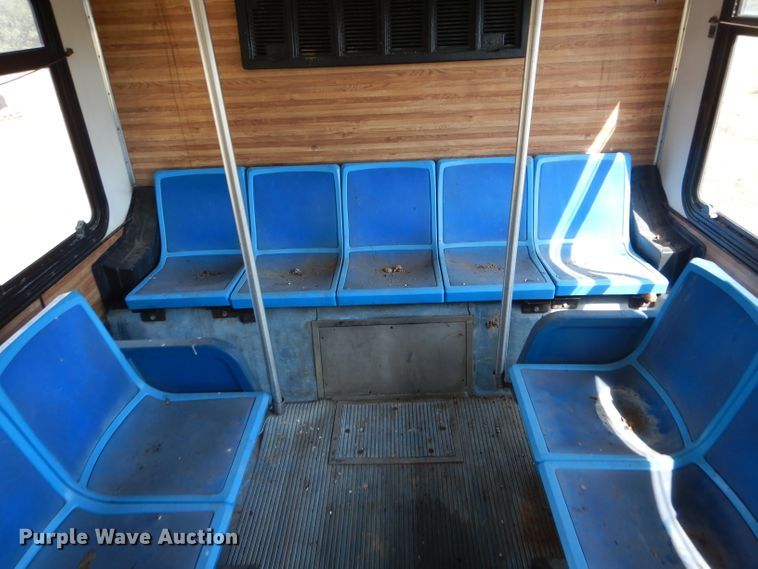 image for item DH6178 1992 Gillig City Transit shuttle bus