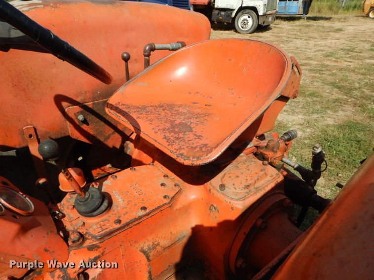 image for item DH6179 Allis Chalmers D17 tractor