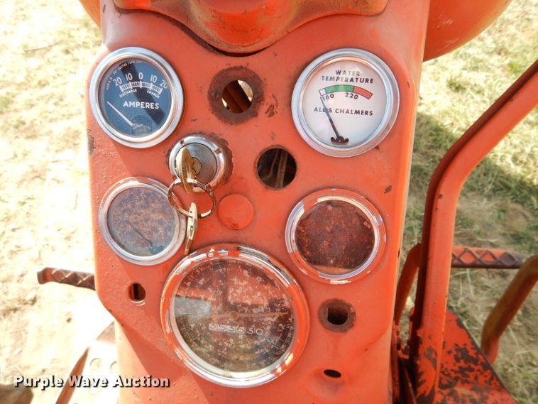 image for item DH6179 Allis Chalmers D17 tractor