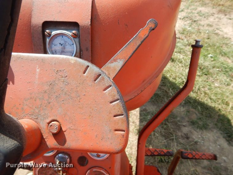 image for item DH6179 Allis Chalmers D17 tractor