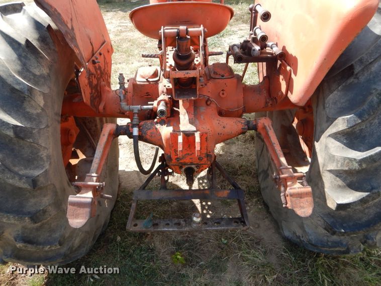 image for item DH6179 Allis Chalmers D17 tractor