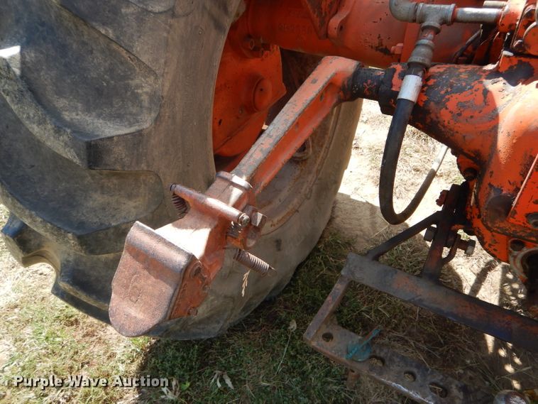 image for item DH6179 Allis Chalmers D17 tractor