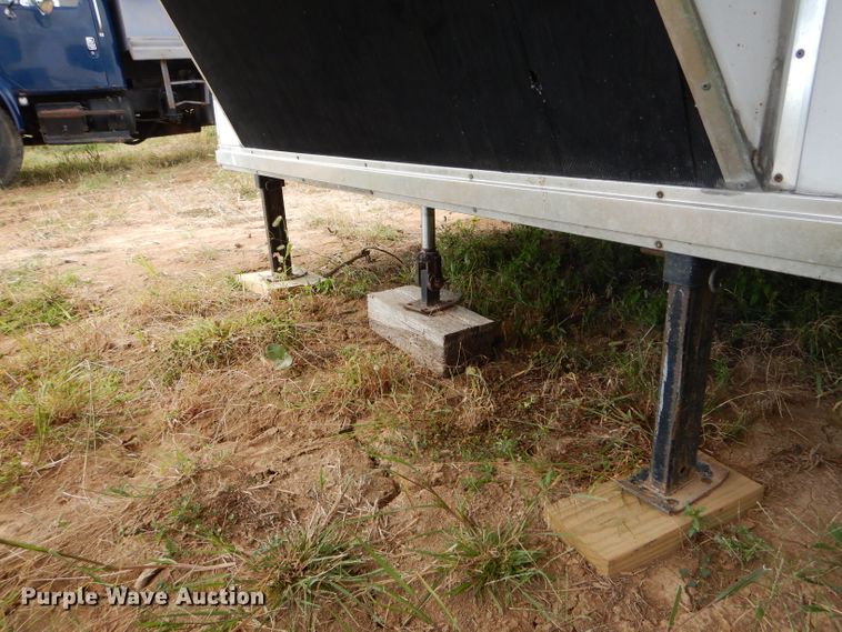 image for item DH6180 1992 Trailers Ltd LT9GS4532 toy hauler trailer