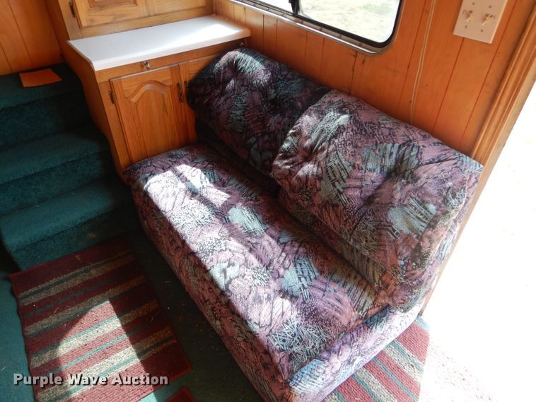 image for item DH6180 1992 Trailers Ltd LT9GS4532 toy hauler trailer