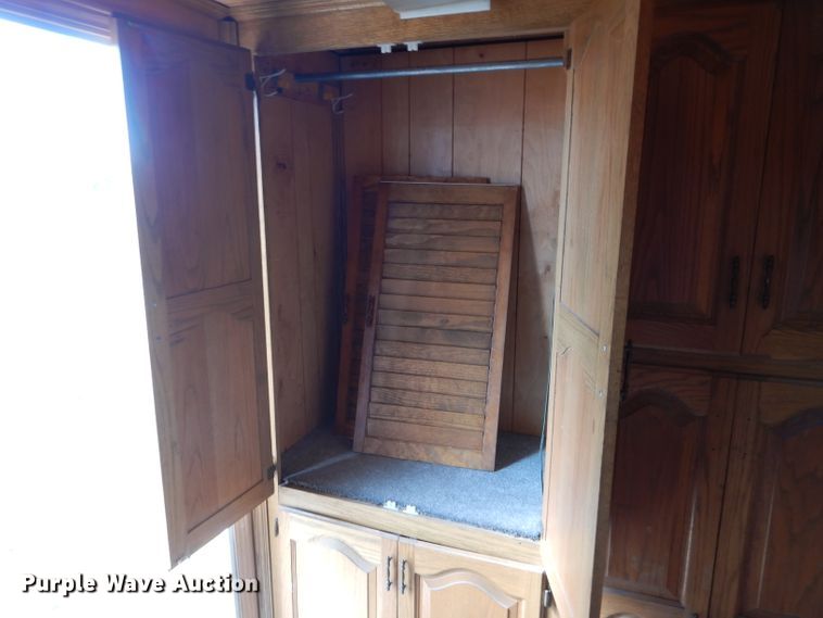 image for item DH6180 1992 Trailers Ltd LT9GS4532 toy hauler trailer