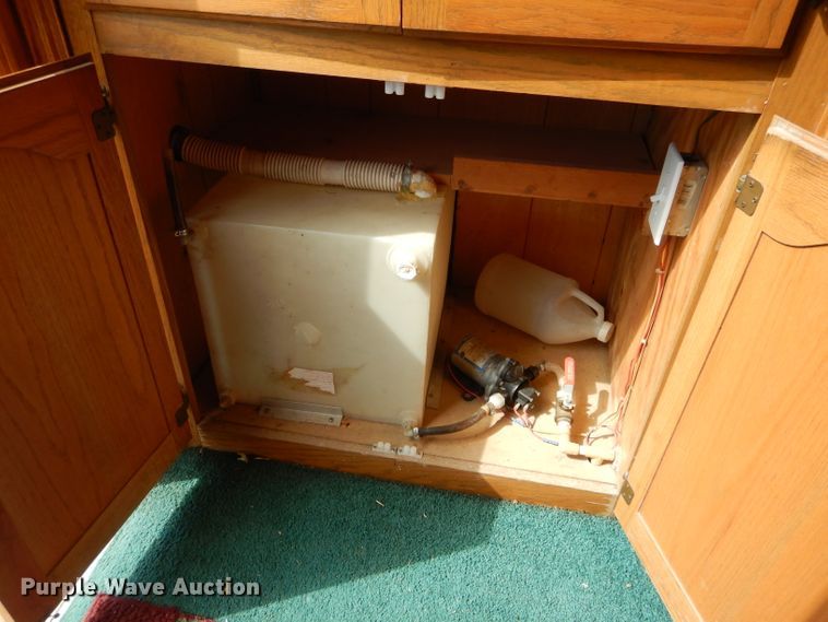 image for item DH6180 1992 Trailers Ltd LT9GS4532 toy hauler trailer