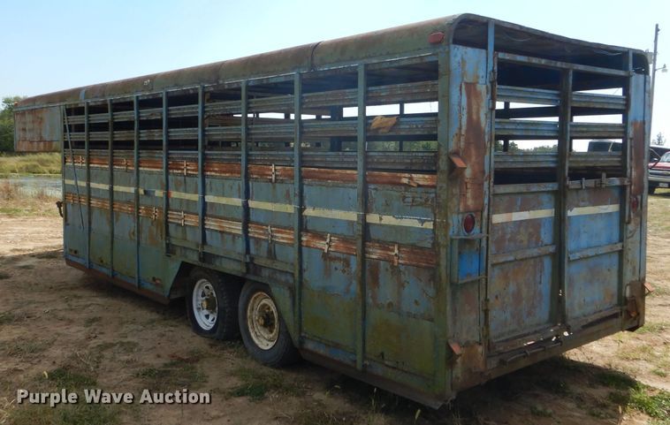 image for item DH6182 1975 Star livestock trailer