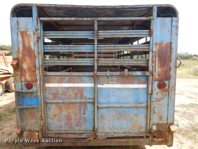 image for item DH6182 1975 Star livestock trailer