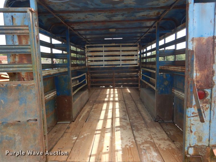 image for item DH6182 1975 Star livestock trailer