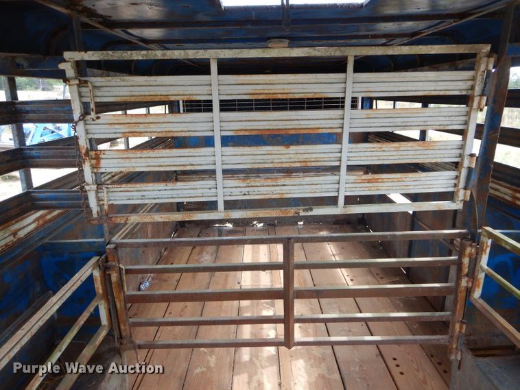 image for item DH6182 1975 Star livestock trailer