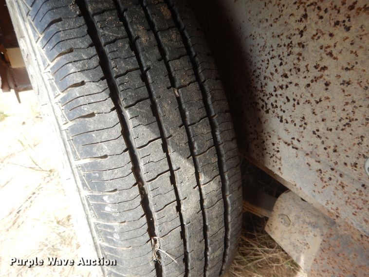 image for item DH6182 1975 Star livestock trailer