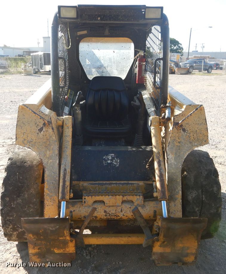 image for item DI1774 2007 John Deere 317 skid steer
