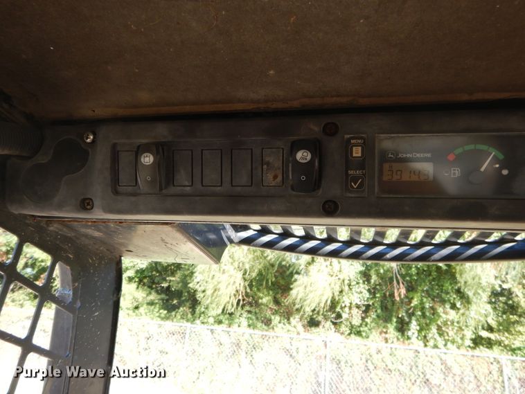 image for item DI1774 2007 John Deere 317 skid steer