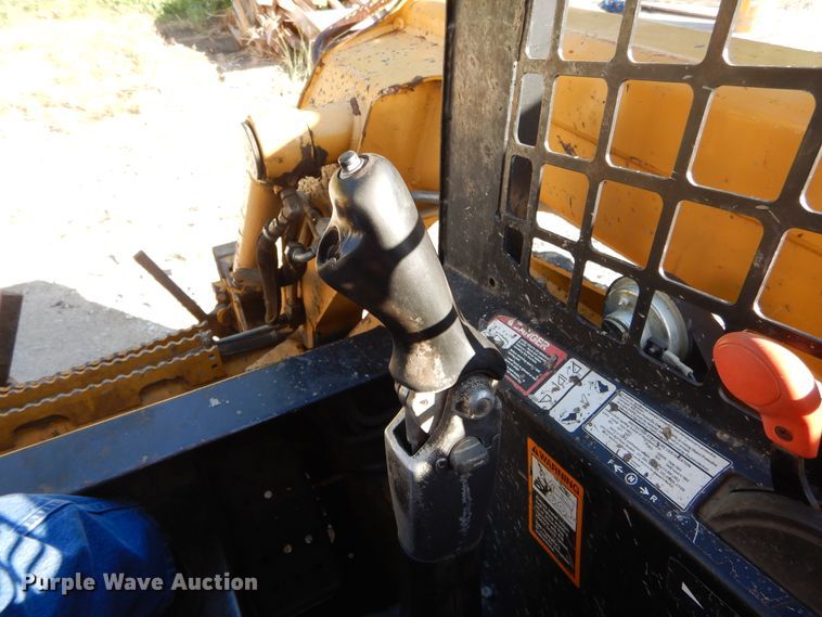 image for item DI1774 2007 John Deere 317 skid steer