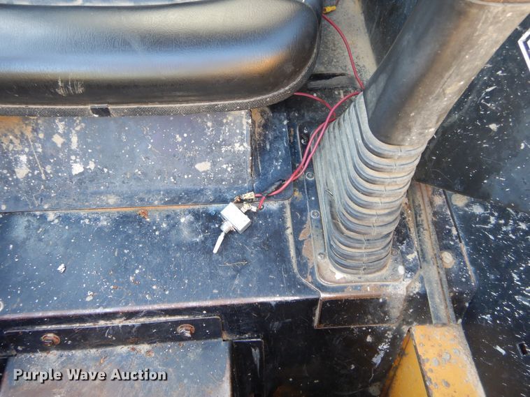 image for item DI1774 2007 John Deere 317 skid steer