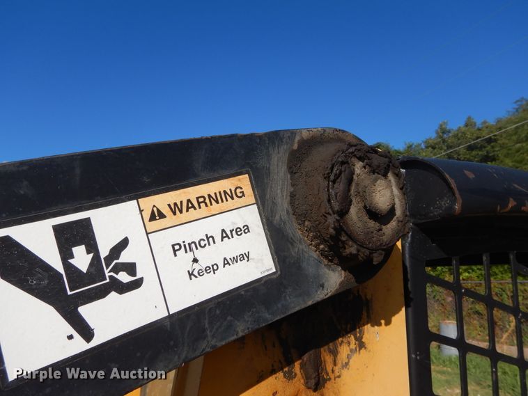 image for item DI1774 2007 John Deere 317 skid steer