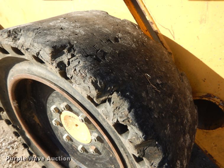 image for item DI1774 2007 John Deere 317 skid steer