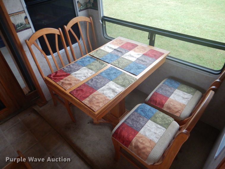 image for item DI2269 2004 Cedar Creek 37RDQS camper