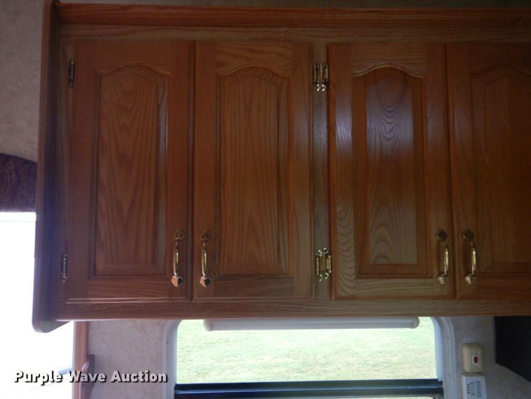 image for item DI2269 2004 Cedar Creek 37RDQS camper