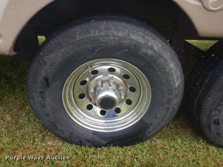 image for item DI2269 2004 Cedar Creek 37RDQS camper