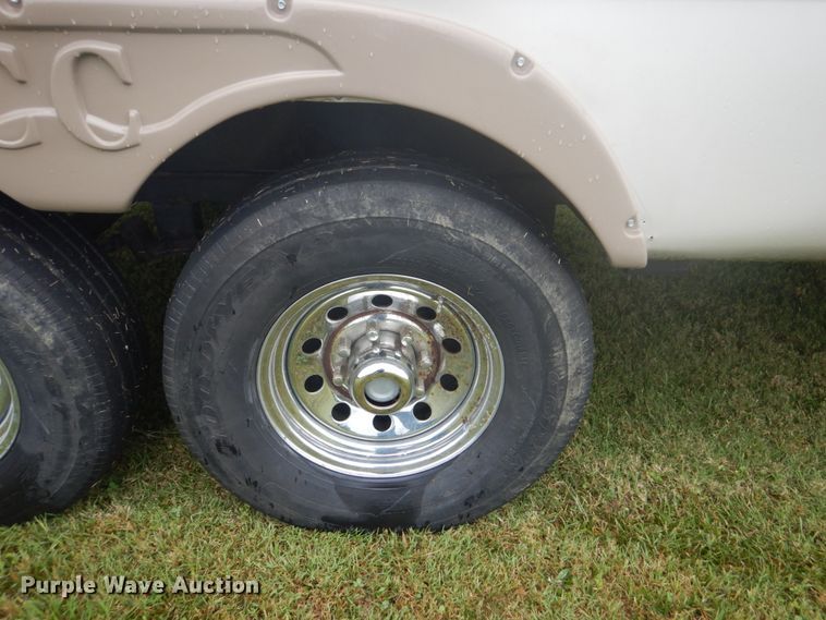 image for item DI2269 2004 Cedar Creek 37RDQS camper