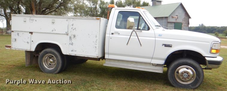 image for item DI2537 1997 Ford F350 XLT utility bed pickup truck