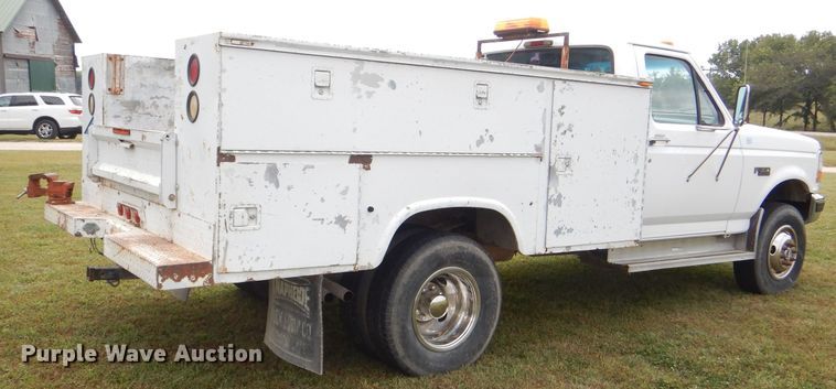 image for item DI2537 1997 Ford F350 XLT utility bed pickup truck