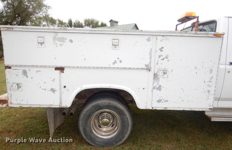 image for item DI2537 1997 Ford F350 XLT utility bed pickup truck