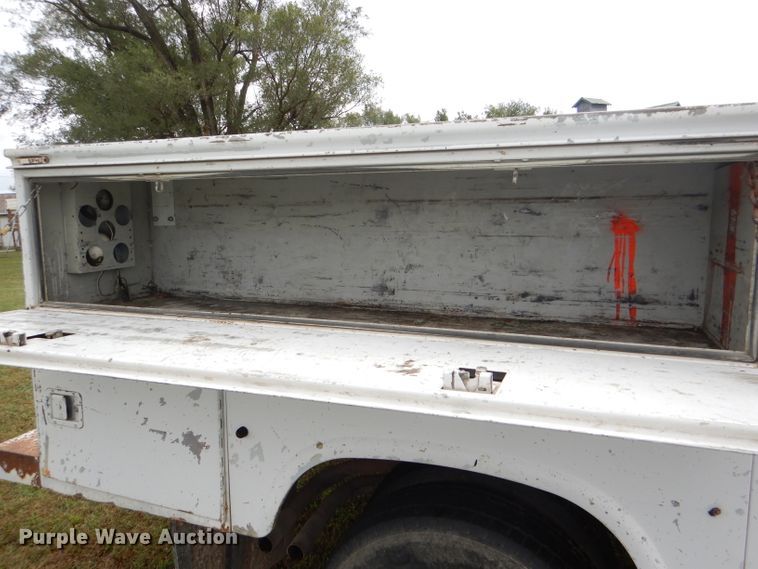 image for item DI2537 1997 Ford F350 XLT utility bed pickup truck