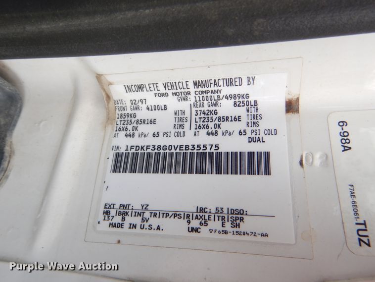 image for item DI2537 1997 Ford F350 XLT utility bed pickup truck