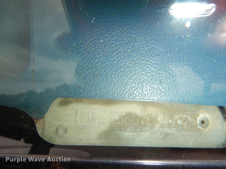 image for item DI2537 1997 Ford F350 XLT utility bed pickup truck