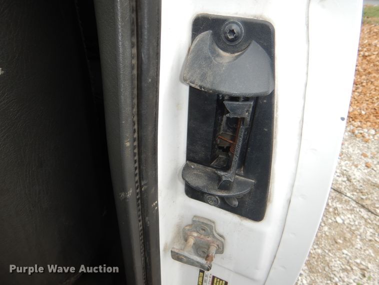 image for item DI2580 2004 GMC Sierra 2500HD Ext. Cab pickup truck