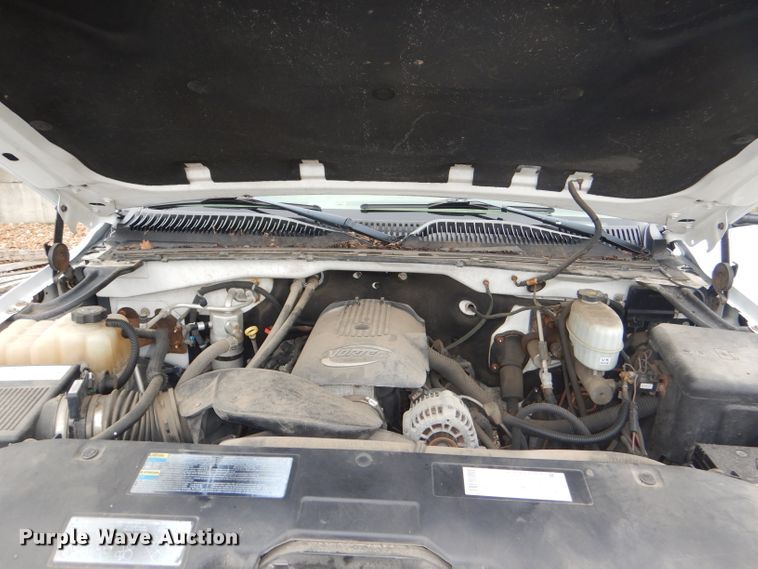 image for item DI2580 2004 GMC Sierra 2500HD Ext. Cab pickup truck