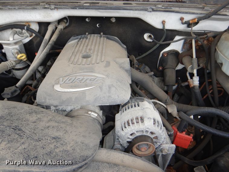 image for item DI2580 2004 GMC Sierra 2500HD Ext. Cab pickup truck