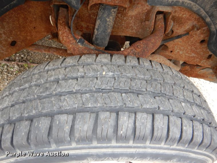 image for item DI2580 2004 GMC Sierra 2500HD Ext. Cab pickup truck