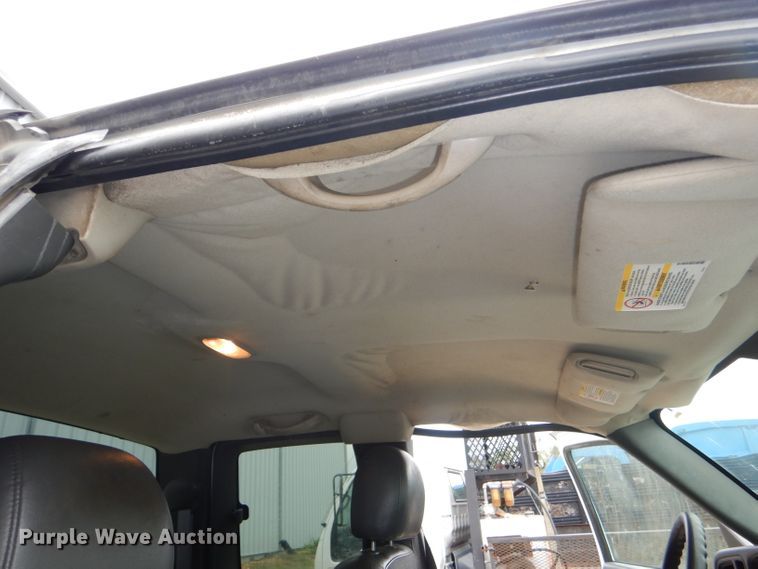 image for item DI2580 2004 GMC Sierra 2500HD Ext. Cab pickup truck