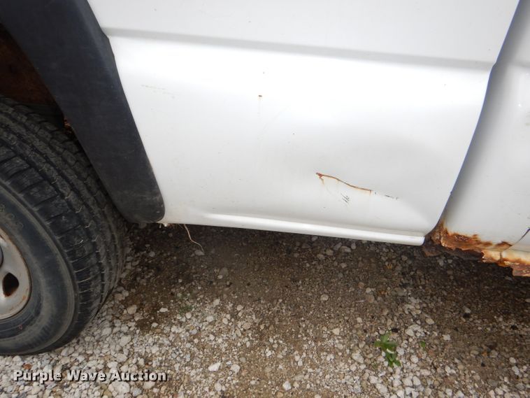 image for item DI2580 2004 GMC Sierra 2500HD Ext. Cab pickup truck